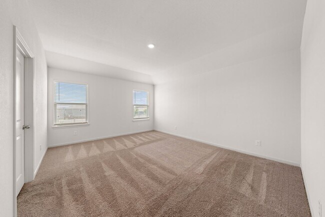 Building Photo - Spacious 4-Bed Home with Island Kitchen & Fenced Yard in Converse – 2,205 Sq Ft!