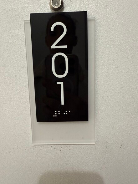 Building Photo - 4735 N Artesian Ave