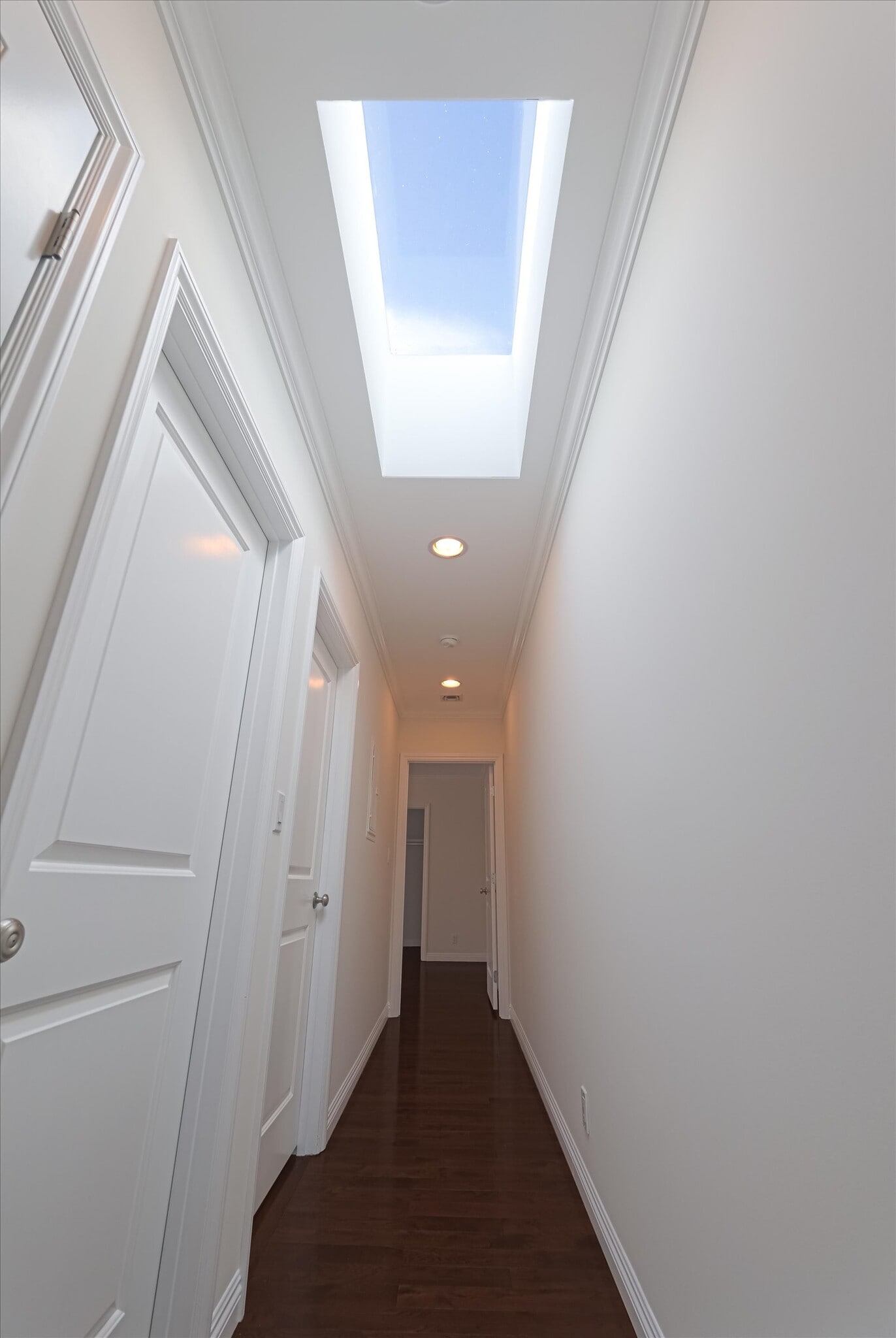 Building Photo - 809 N La Jolla Ave