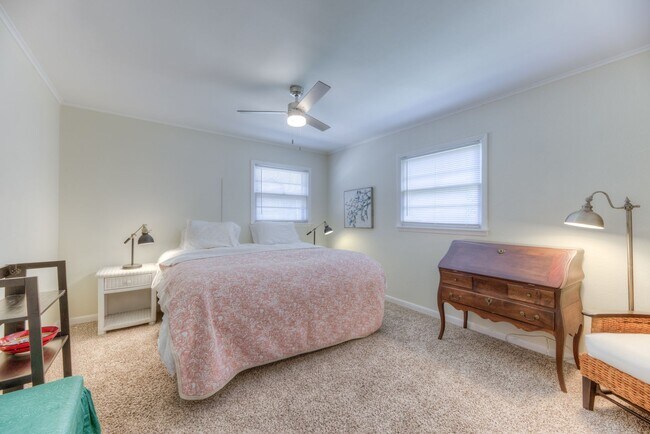 Building Photo - FOR LEASE | Mid-town Tulsa | Available Now!