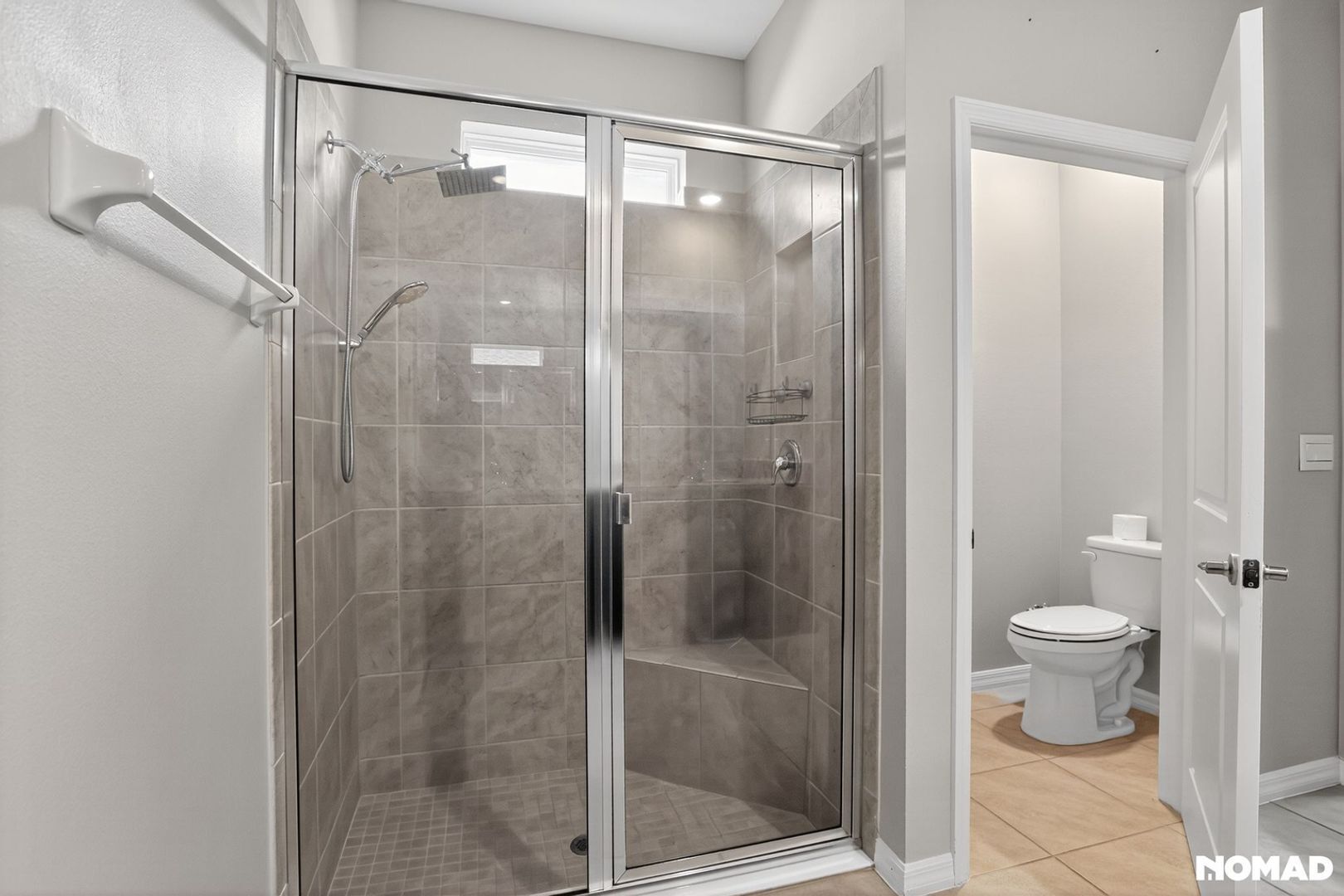 Building Photo - 7833 June Ln