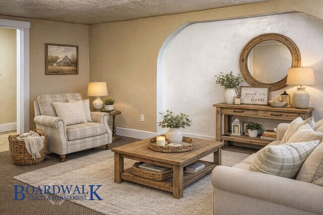 Building Photo - 228/230 S 300 W