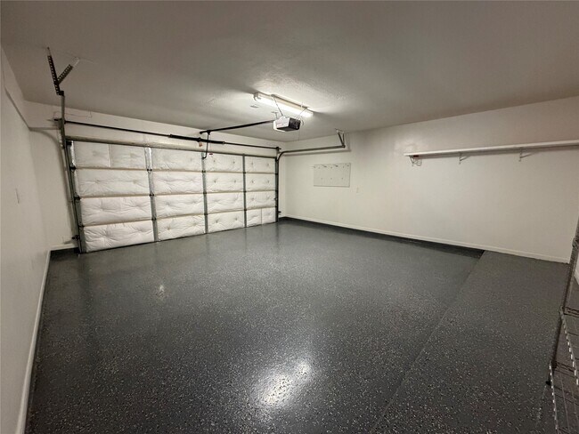 Building Photo - 6650 Roberson St