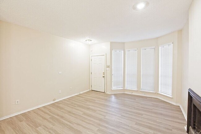Building Photo - 5000 Cedar Springs Rd