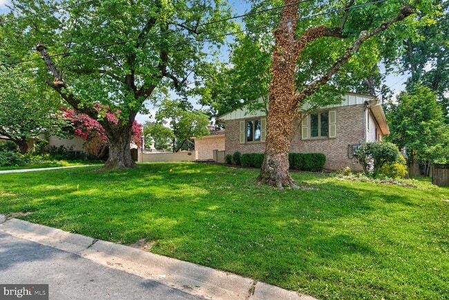 Building Photo - 6216 Goodview St