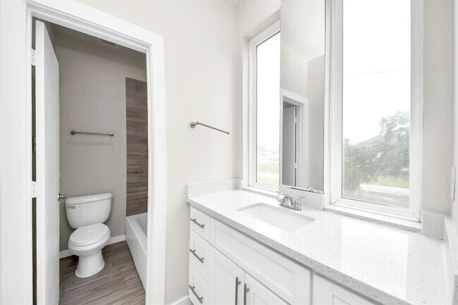 Building Photo - 4228 Bellfort Ave
