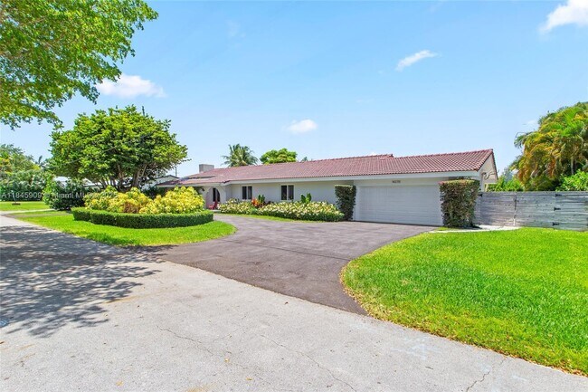 Building Photo - 14270 SW 74th Ct