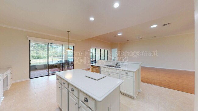 Building Photo - 453 River Run Blvd