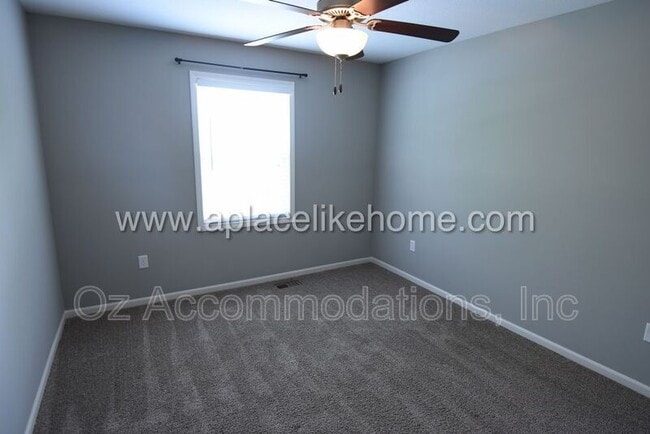 Building Photo - 6303 W 155th Pl