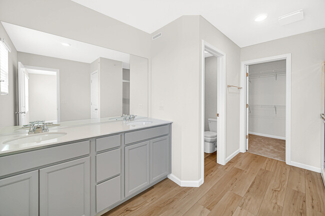 Building Photo - 2259 Horseshoe Cir