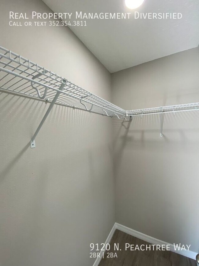 Building Photo - Great Duplex - Desirable Location in Citru...