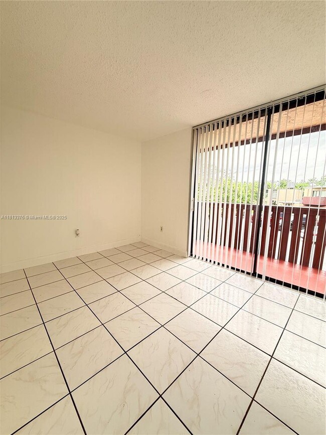 Building Photo - 20000 SW 123rd Dr
