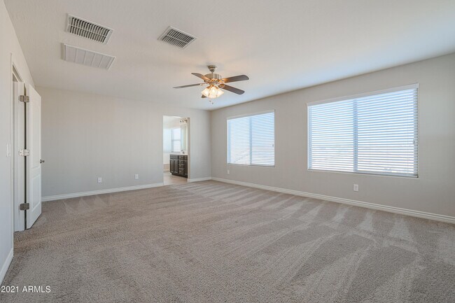 Building Photo - 2736 E Mews Rd