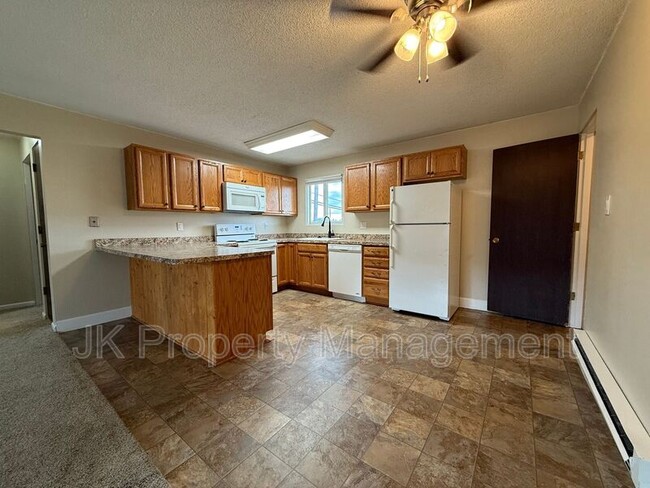 Building Photo - 4604 3rd Ave S