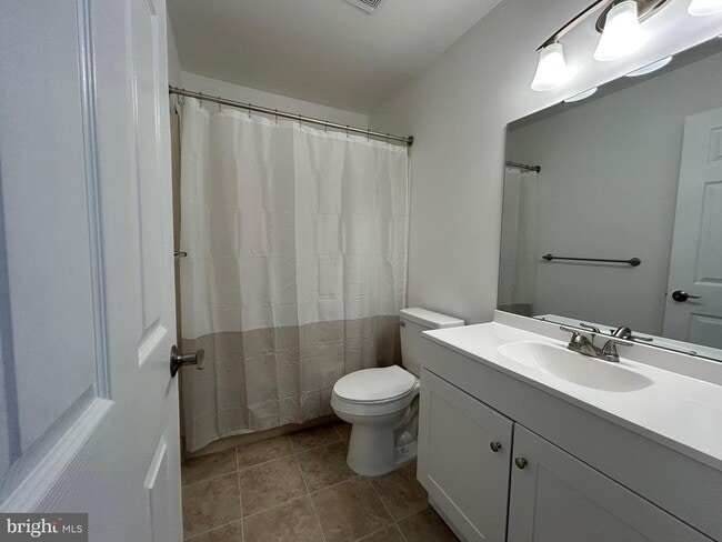 Building Photo - 4606A Aberdeen Dr