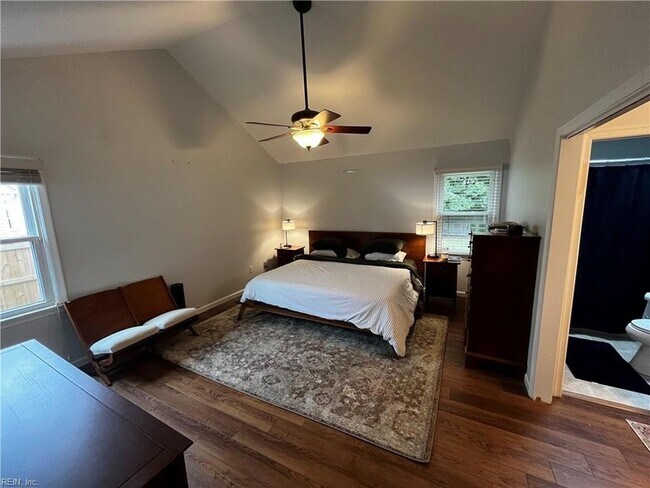 Building Photo - 116 Grays Landing