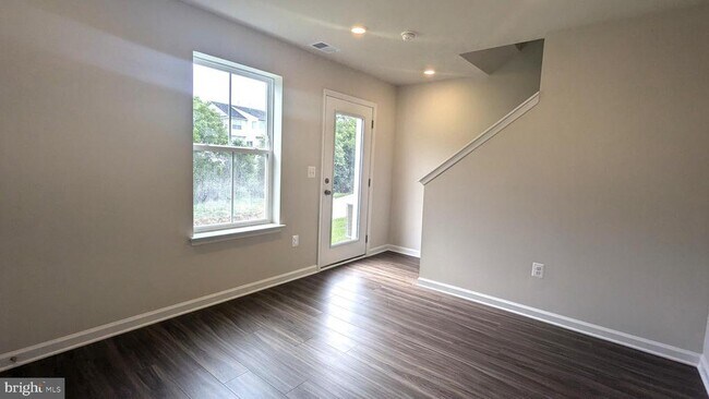 Building Photo - 151 Cooperage Rd