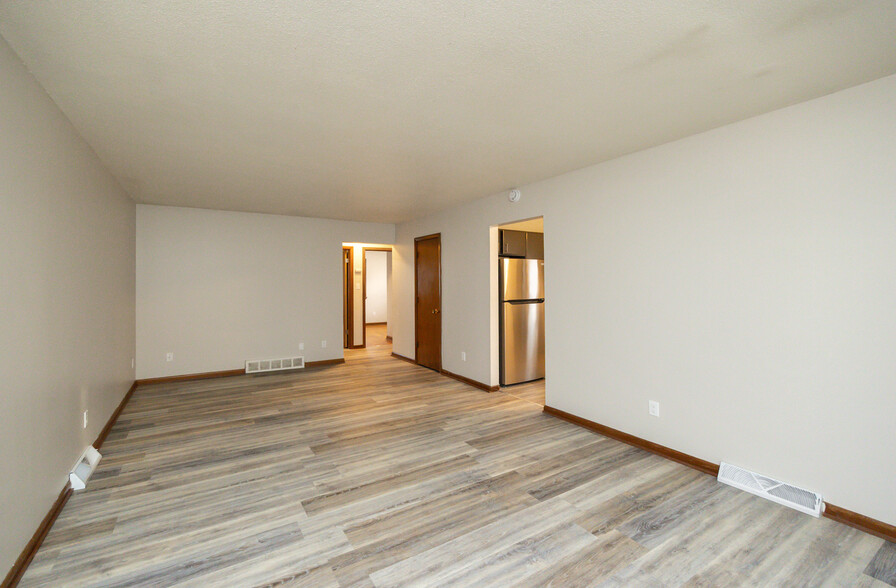 Building Photo - 4704 Valdez Dr