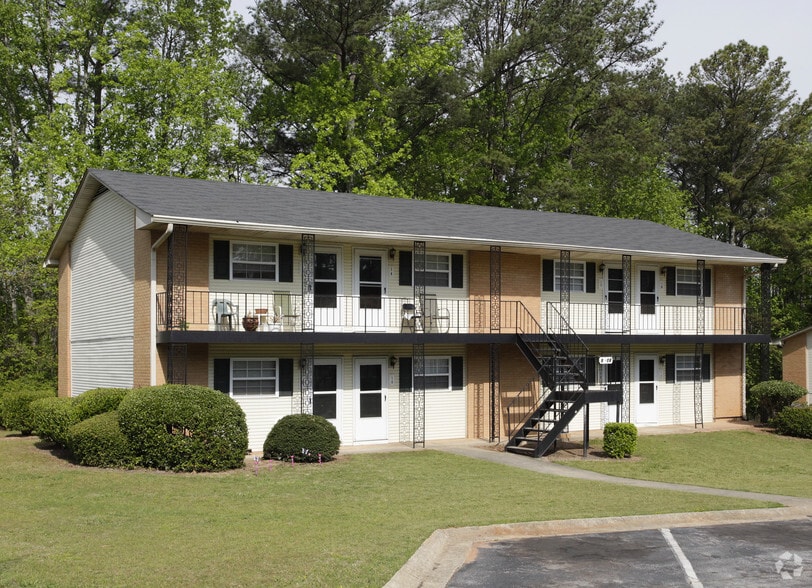 Primary Photo - Premier Club Apartments 15 Minutes to Everything South Atlanta & Airport