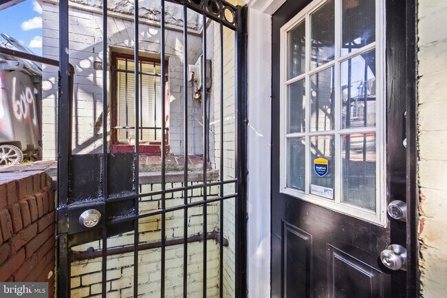 Building Photo - 607 Florida Ave NW