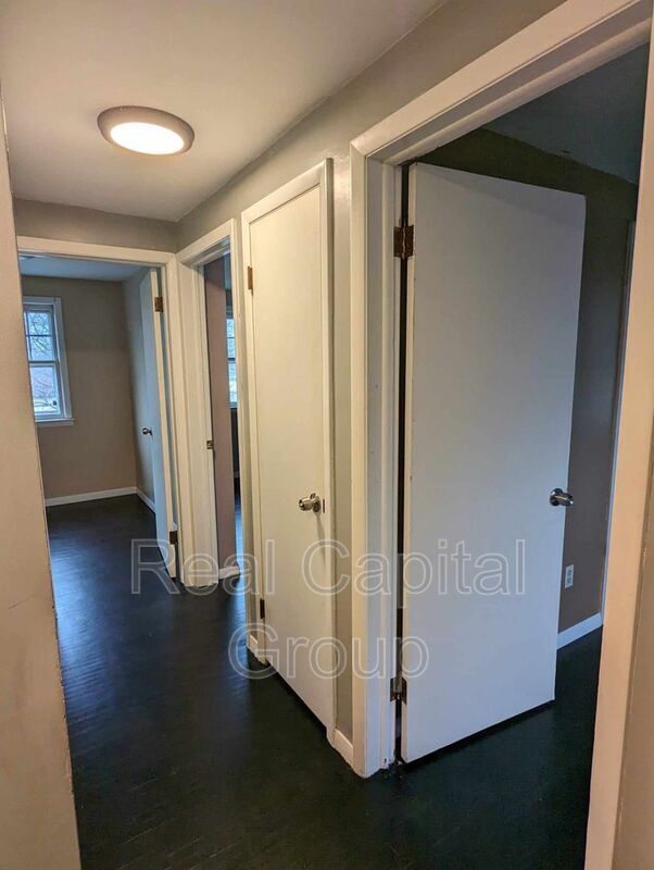 Building Photo - 5857 Divide Rd