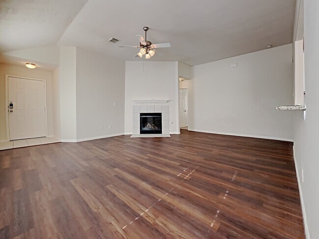 Building Photo - 1014 Redcrest Springs Ct