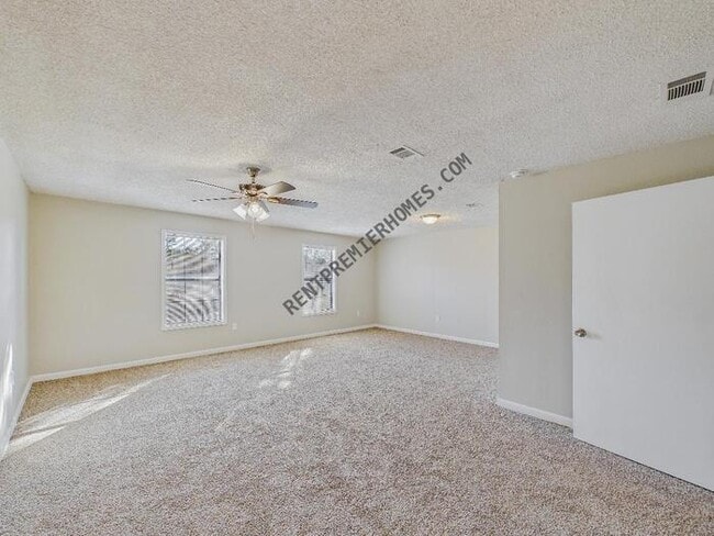 Building Photo - 5223 Mulberry Pl