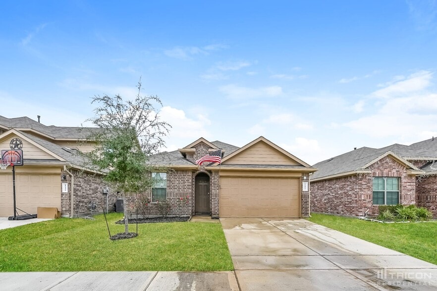 Building Photo - 15443 Refugio Verde Wy