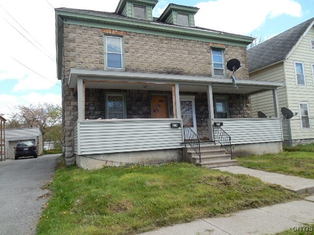 Primary Photo - 618 Addison St