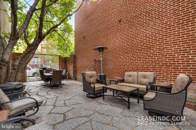 Building Photo - 1000 N Street NW-