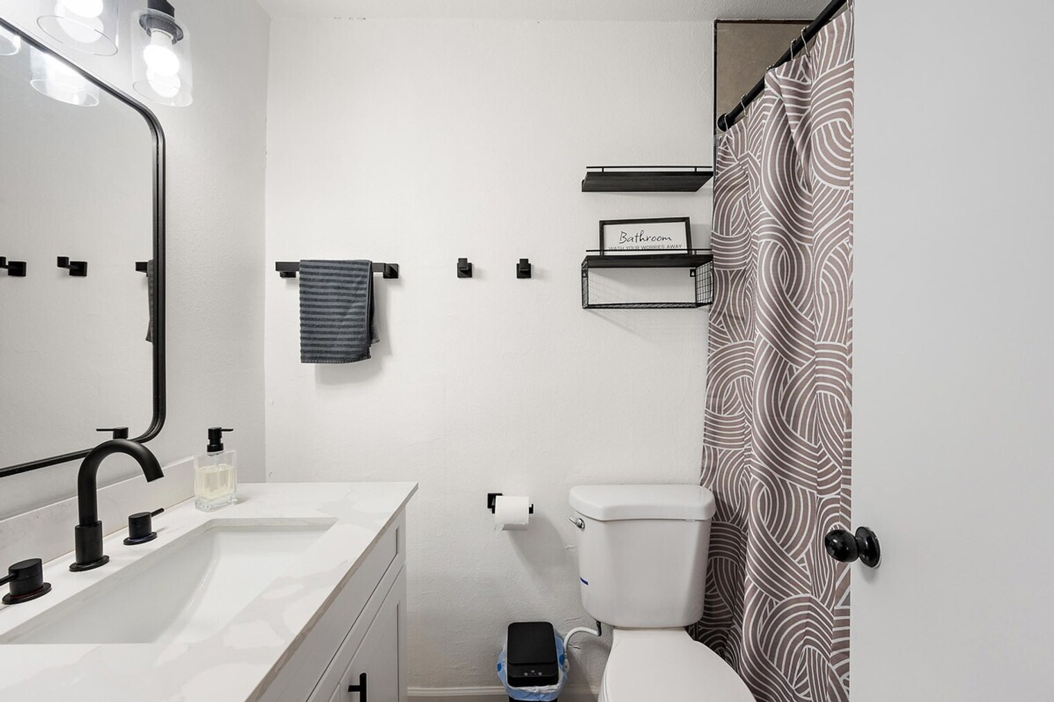 Building Photo - 5233 N 23rd Ave