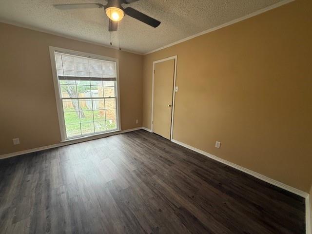 Building Photo - 1826 Lincoln Dr