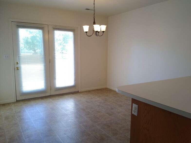 Building Photo - 128 W 1320 S