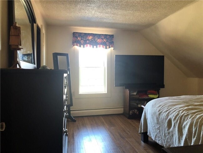 Building Photo - 12 Washington St