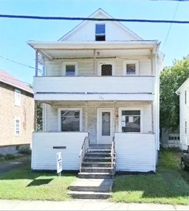 Primary Photo - 224 Lester Ave