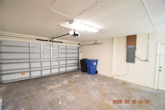 Building Photo - 2600 60th Ave S