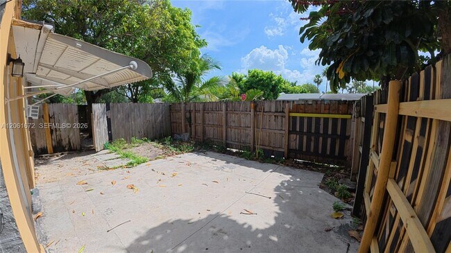 Building Photo - 5400 SW 36th St