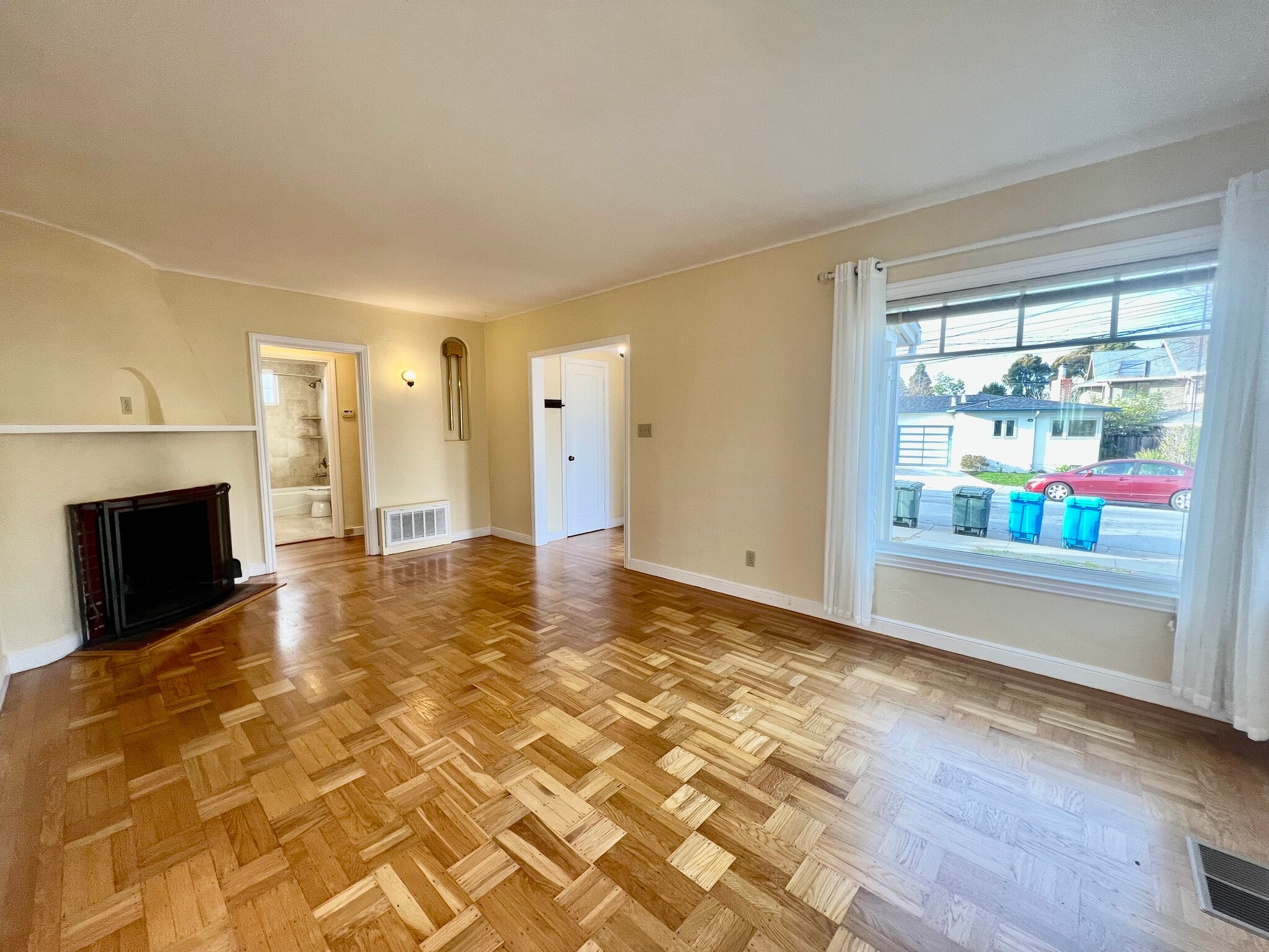 Building Photo - 127 22nd Ave