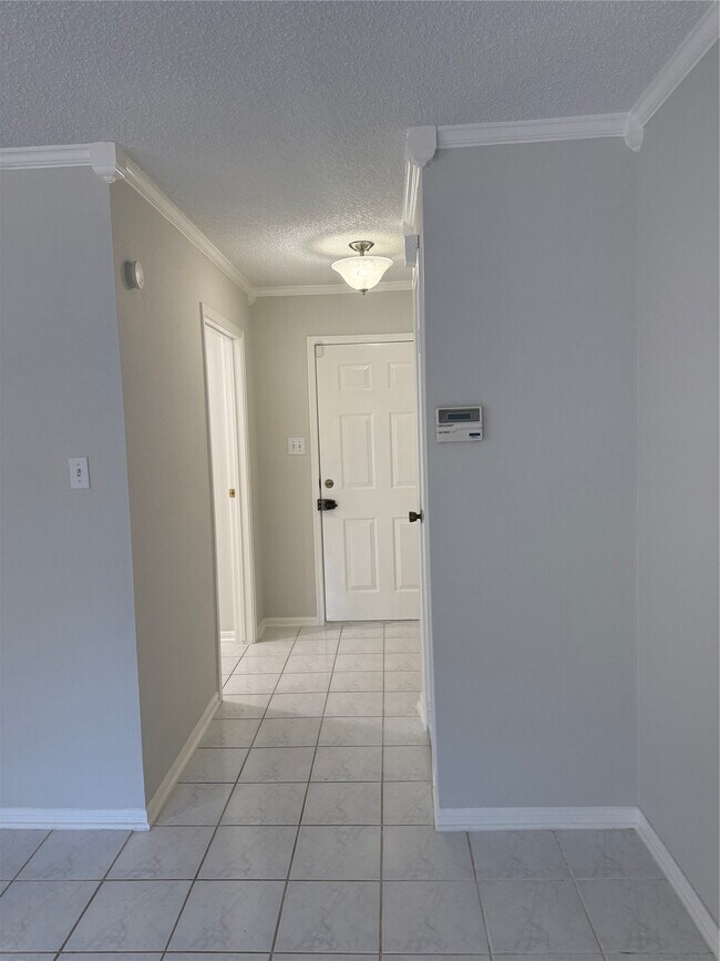 Building Photo - 2120 El Paseo St