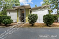 Building Photo - 14620 NE 31st St