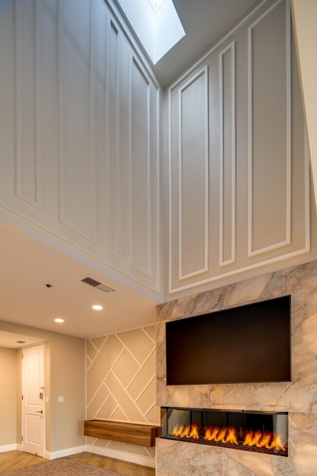 Building Photo - 600 Harbor Blvd