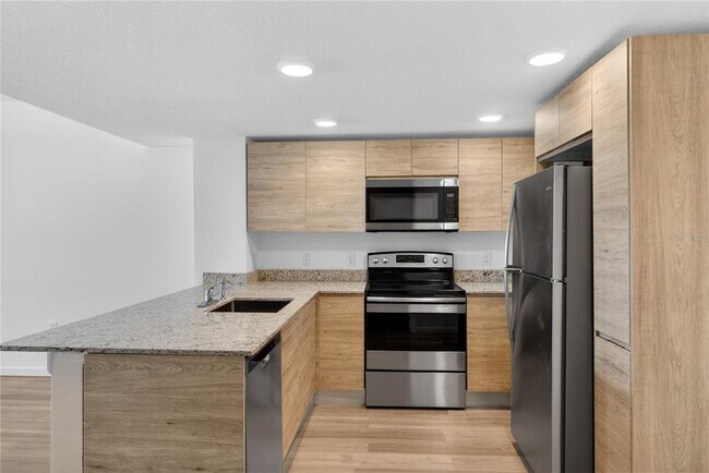 Building Photo - 1230 Southstation Pl