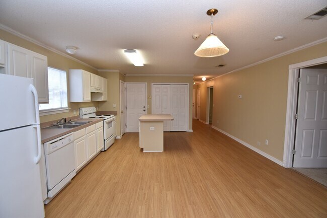 Building Photo - 3BR Home Near NAS Pensacola with 1-Car Garage, Fenced Backyard & Open Kitchen