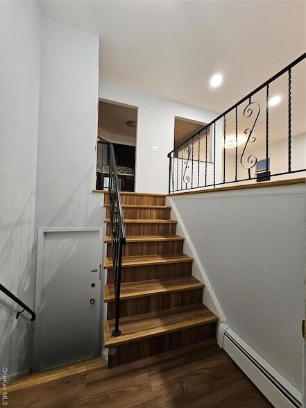 Building Photo - 1444 Park Ave