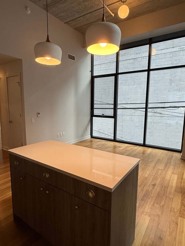 Building Photo - 160 W Superior St