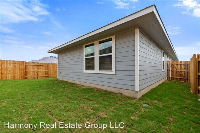 Building Photo - 187 Living Reef Dr