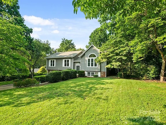 Building Photo - 3124 5th Street Pl NE