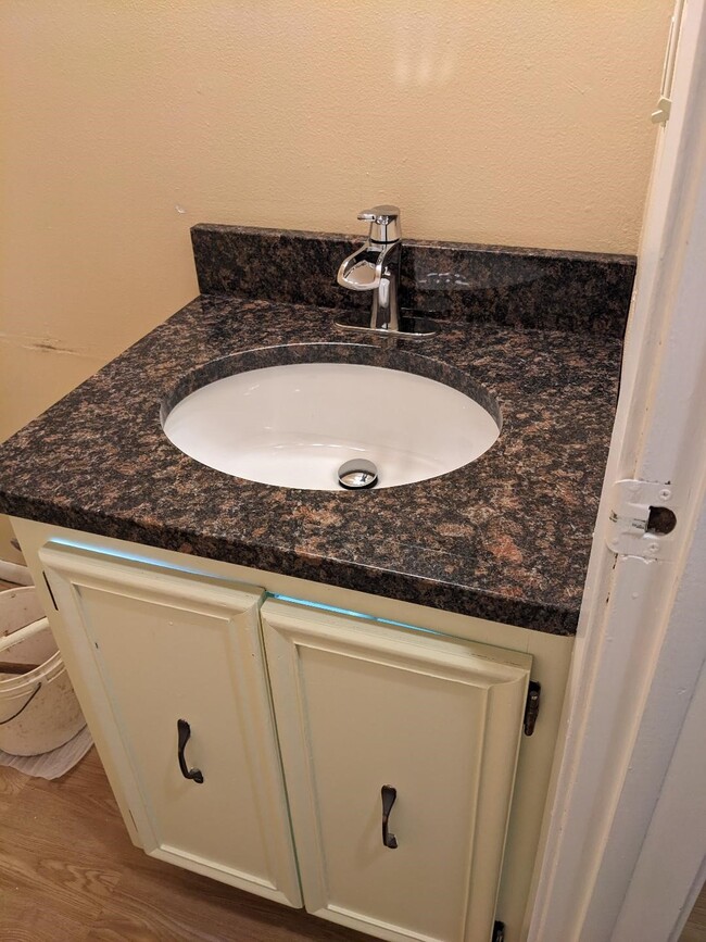 Vanity with new Granite Top - W150S6941 Cornell Cir