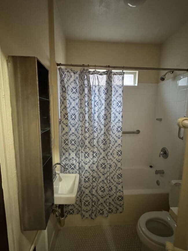 Building Photo - COO Holdings, LLC