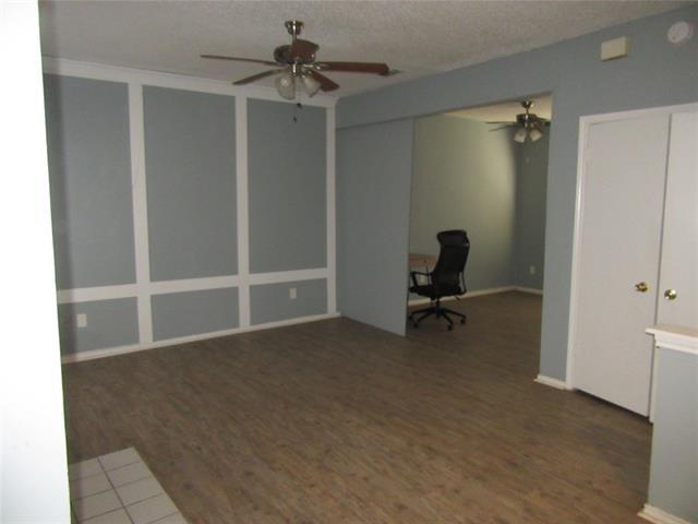 Building Photo - 7126 Holly Hill Dr